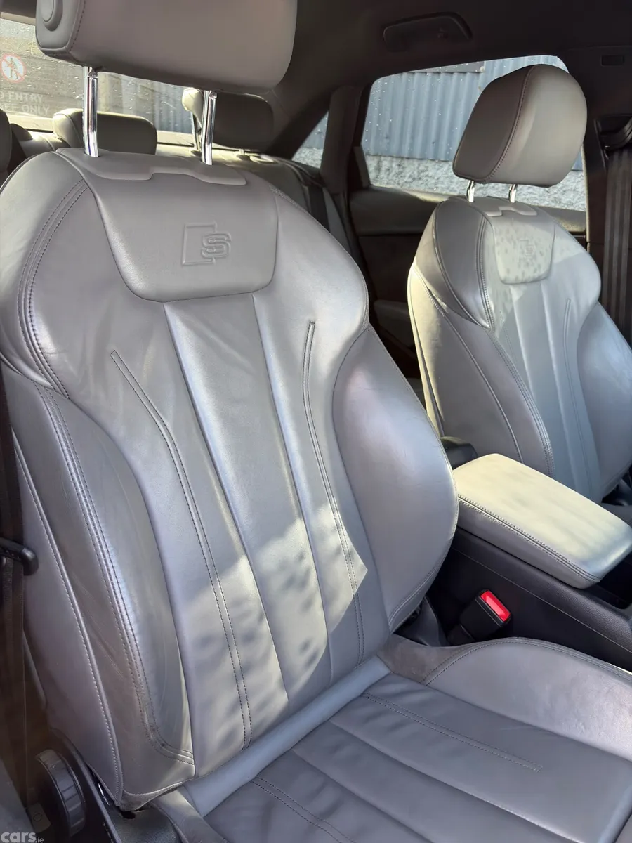 Audi A4 Saloon, Diesel, 2017, Grey