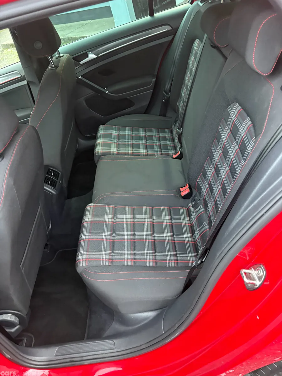 Volkswagen Golf Estate, Petrol, 2017, Red