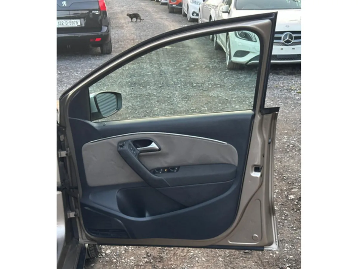 Volkswagen Polo Hatchback, Petrol, 2014, Beige