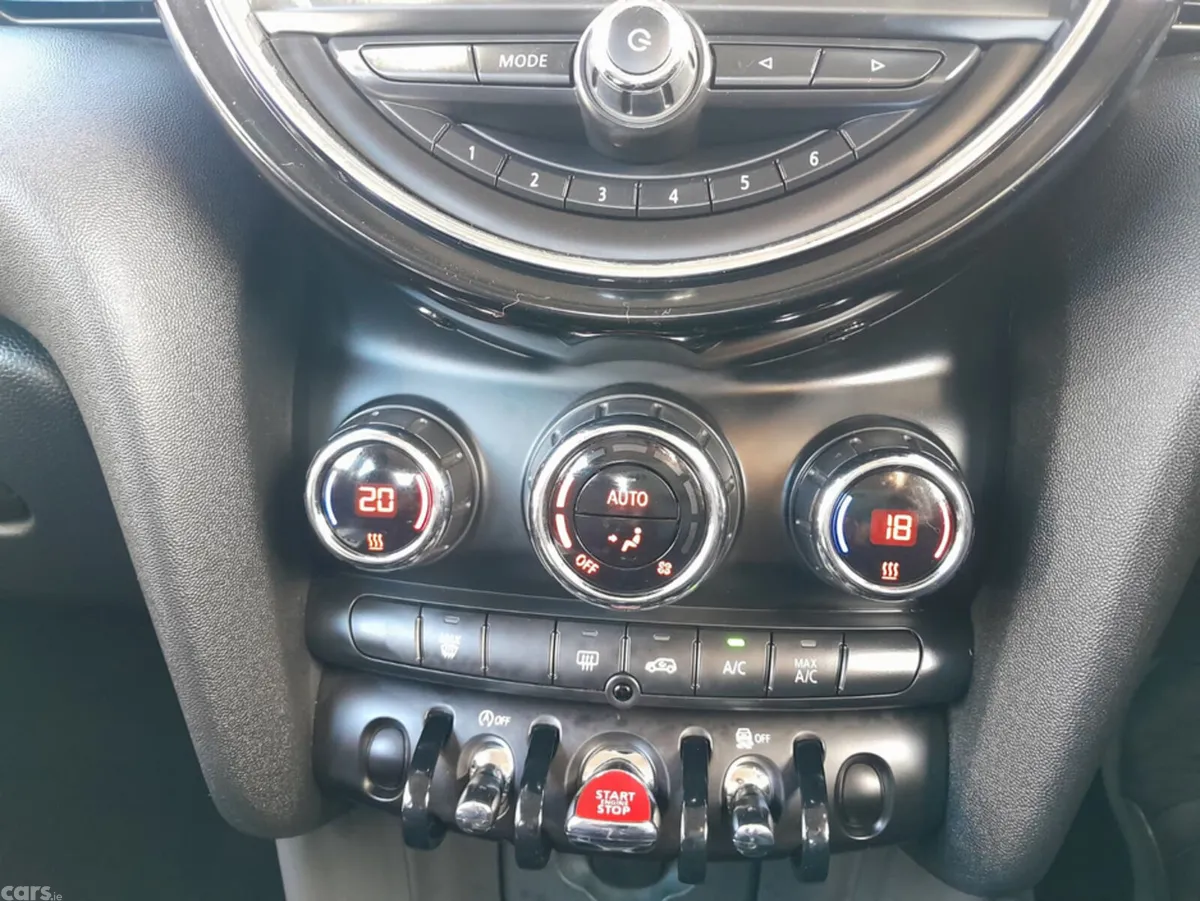 Mini Cooper Hatchback, Diesel, 2017, Red