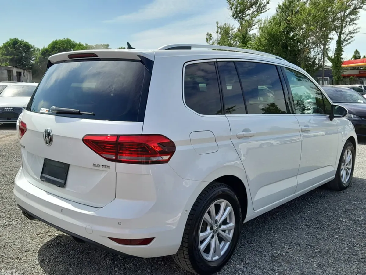 Volkswagen Touran MPV, Diesel, 2018, White