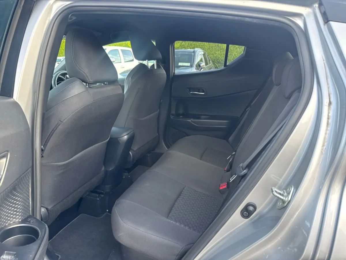 Toyota C-HR Hatchback, Petrol Hybrid, 2022, Grey