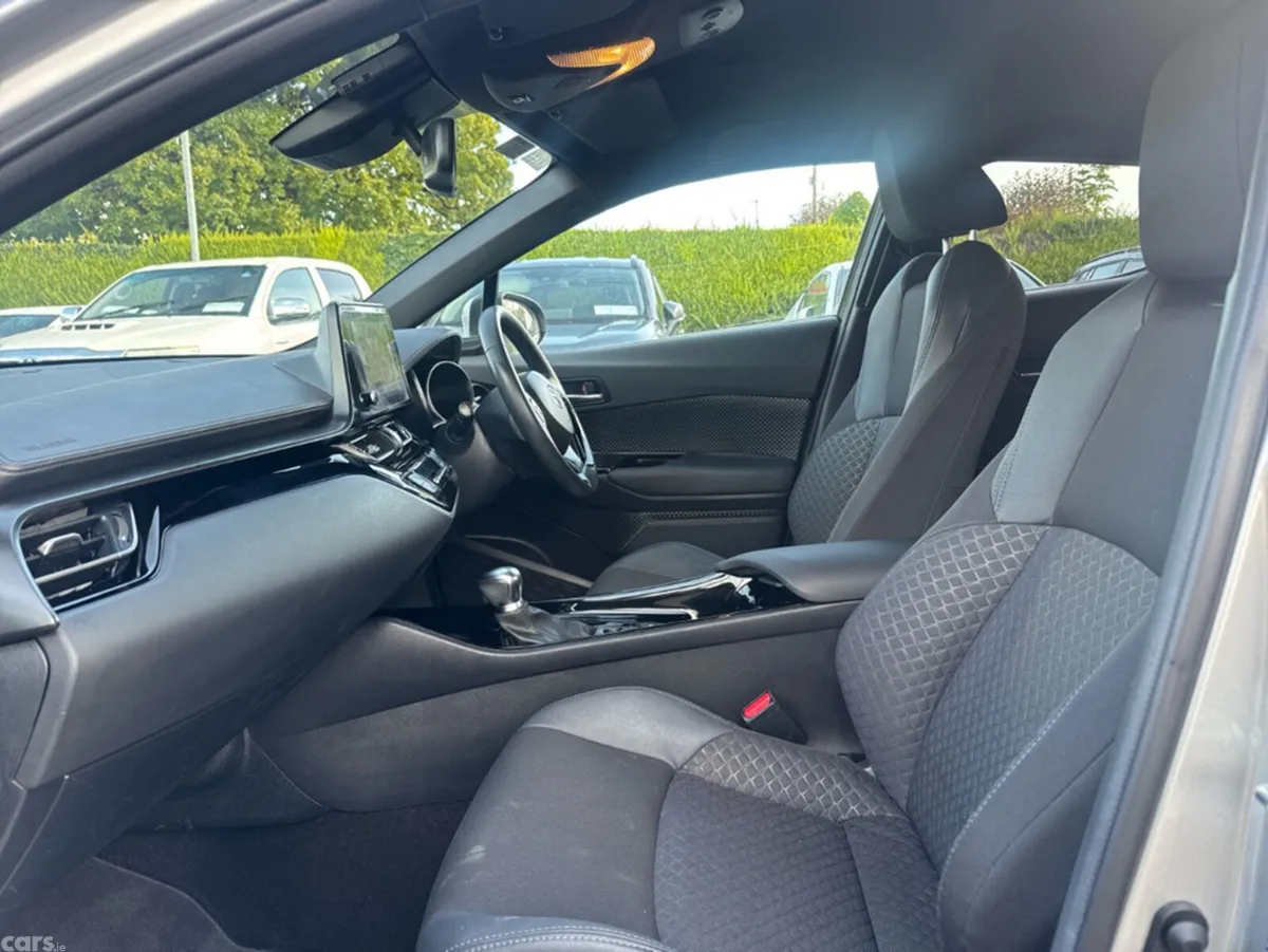 Toyota C-HR Hatchback, Petrol Hybrid, 2022, Grey