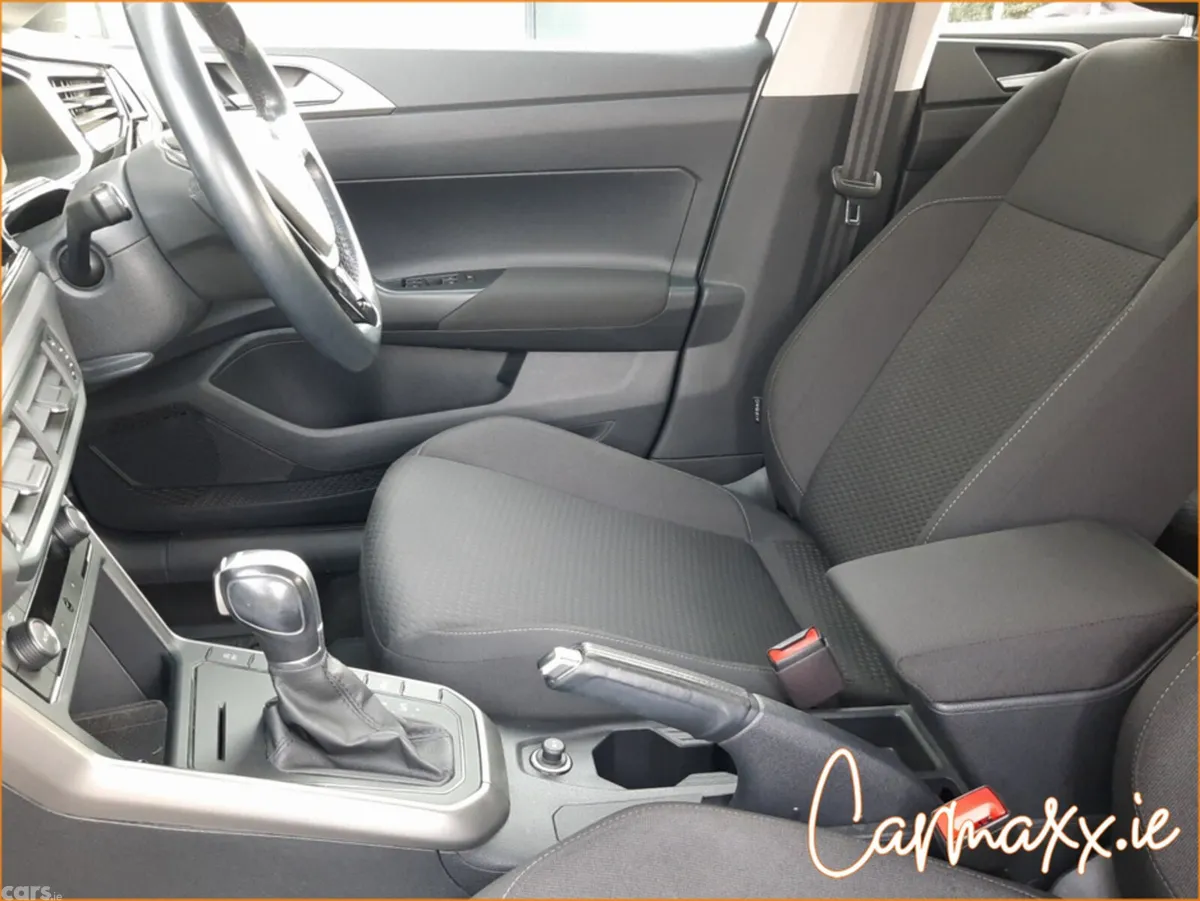 Volkswagen Polo Hatchback, Petrol, 2019, White