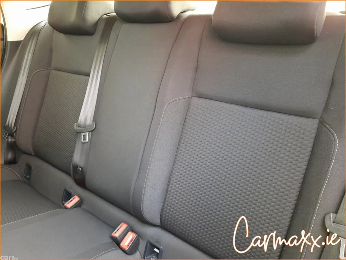 Volkswagen Polo Hatchback, Petrol, 2019, White