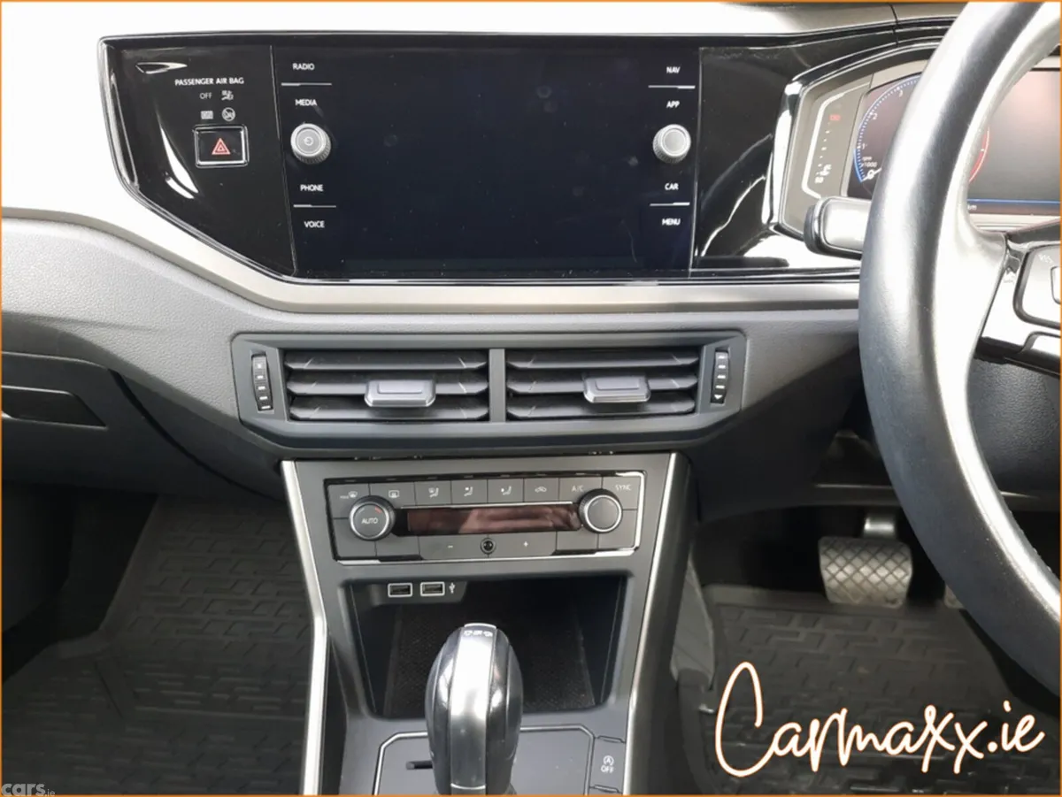 Volkswagen Polo Hatchback, Petrol, 2019, White