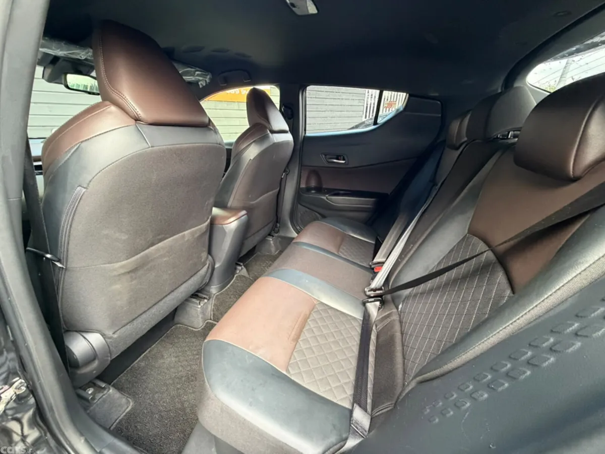 Toyota C-HR SUV, Petrol Hybrid, 2017, Black