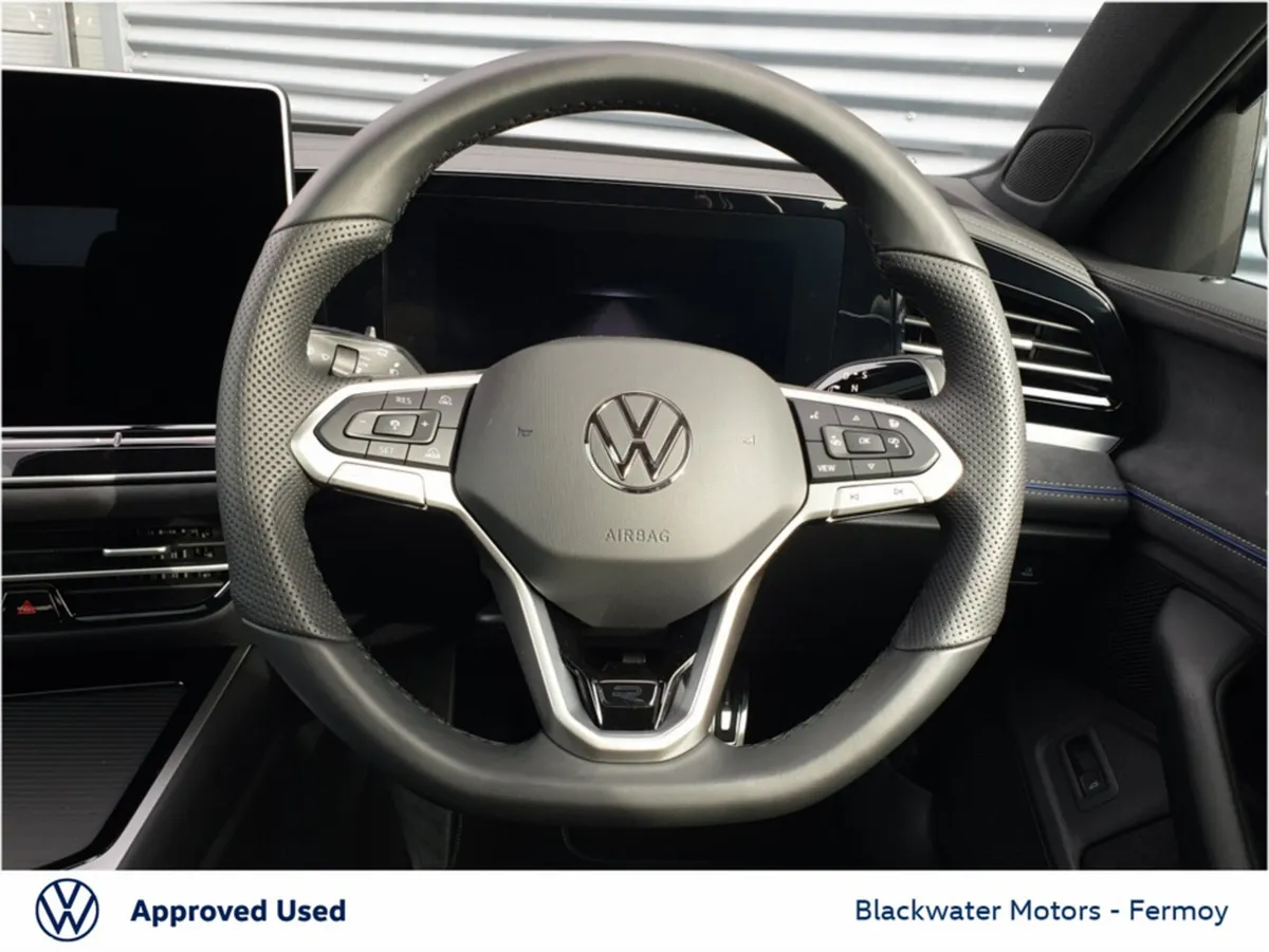 Volkswagen Passat Hatchback, Diesel, 2026, Grey