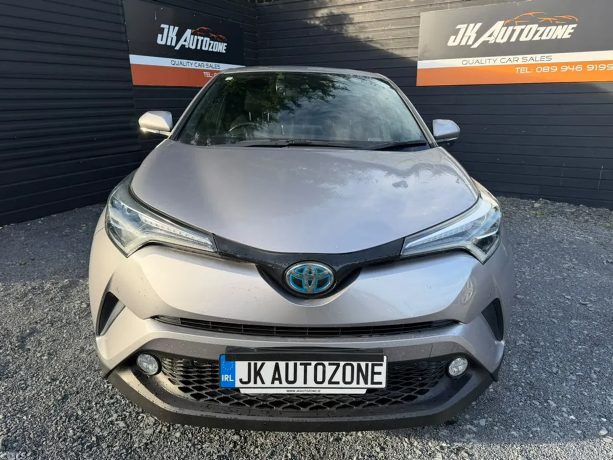 Toyota C-HR SUV, Petrol Hybrid, 2017, Silver