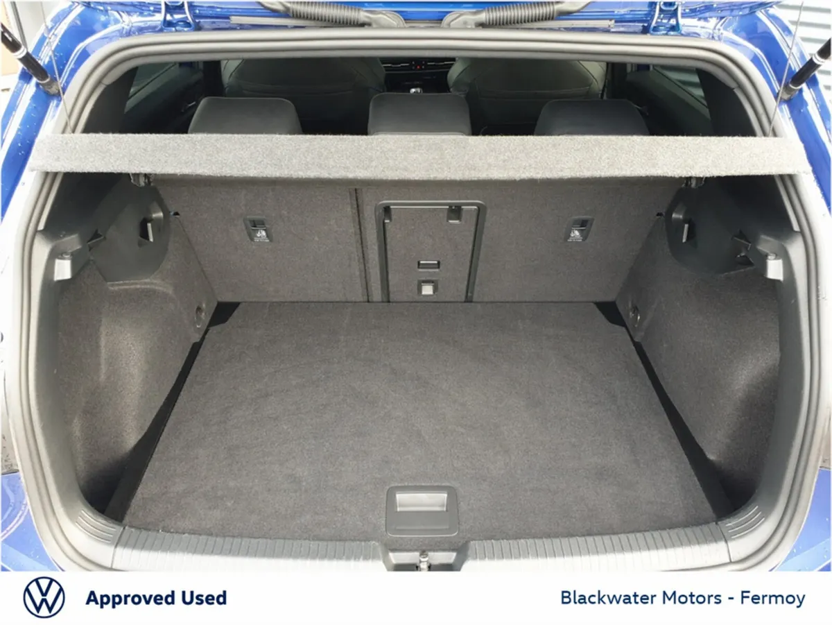 Volkswagen Golf Hatchback, Petrol, 2026, Blue
