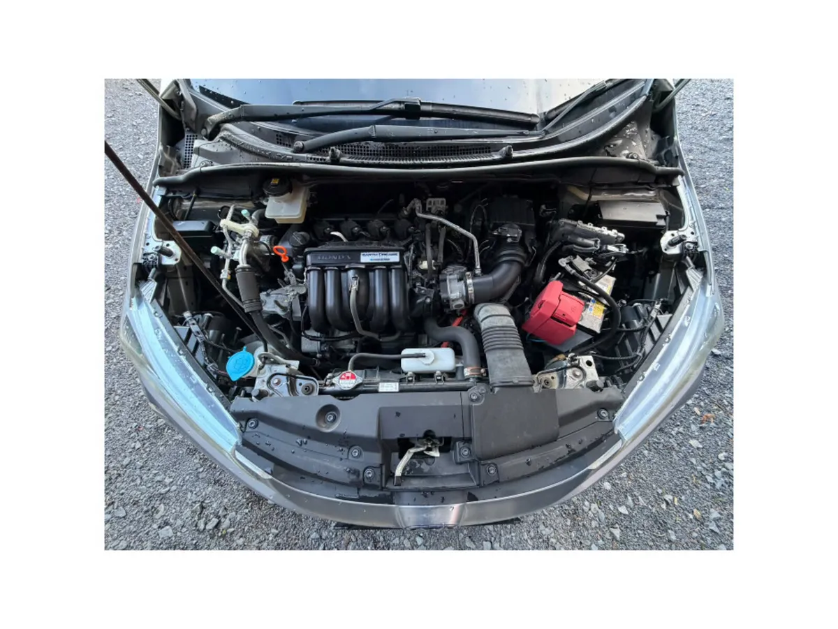 Honda Grace Saloon, Petrol Hybrid, 2015, Silver