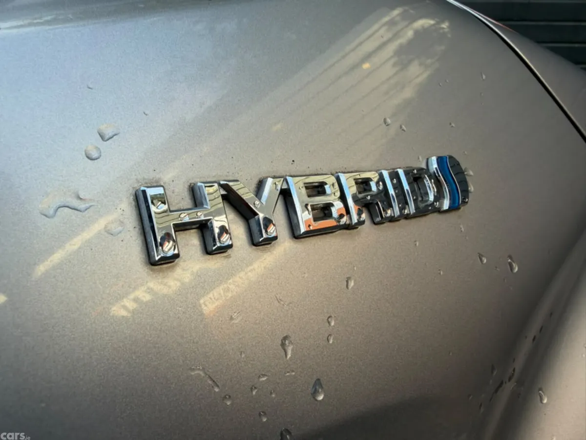 Toyota C-HR SUV, Petrol Hybrid, 2017, Silver