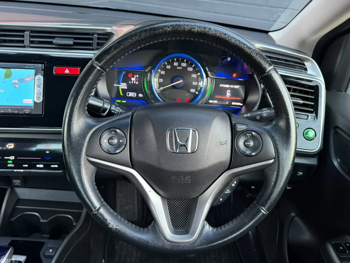 Honda Grace Saloon, Petrol Hybrid, 2015, Silver