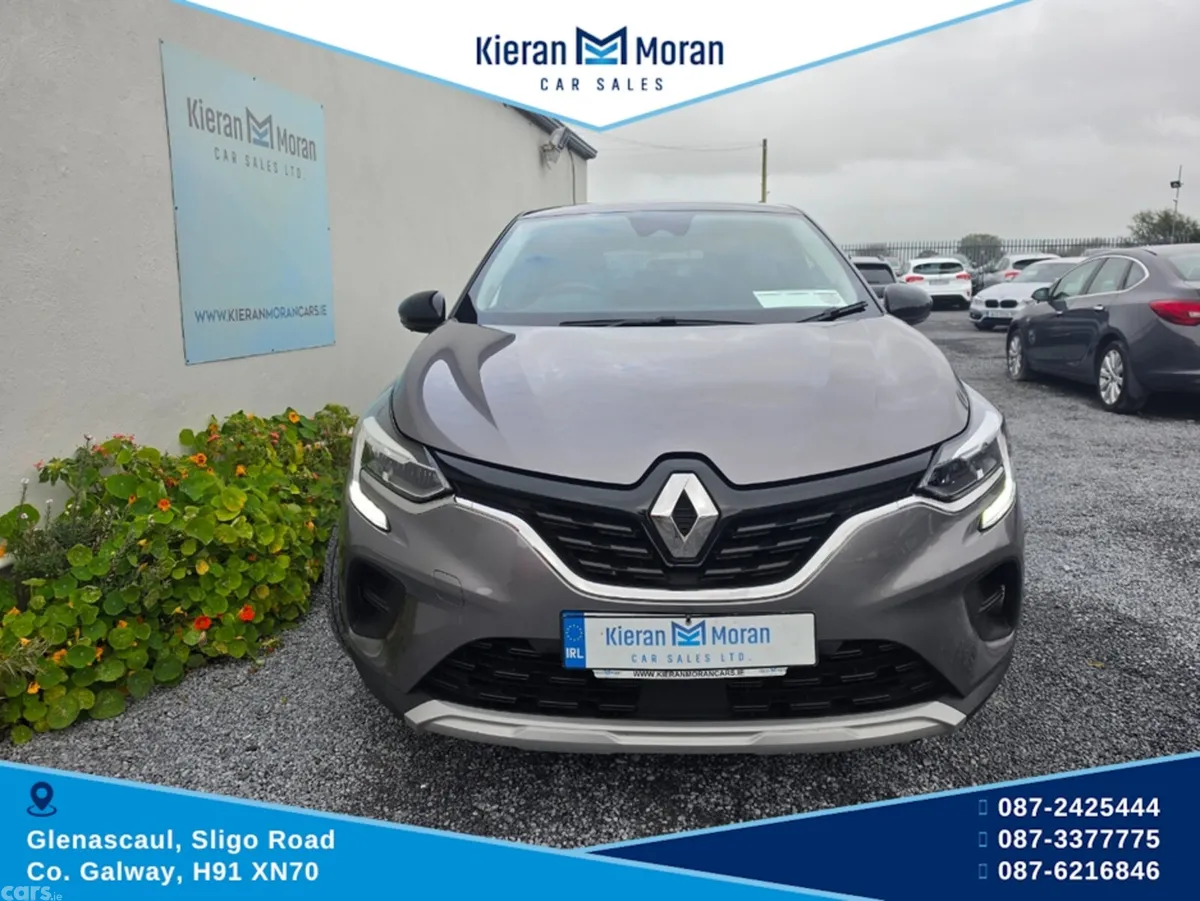 Renault Captur Hatchback, Petrol, 2023, Grey