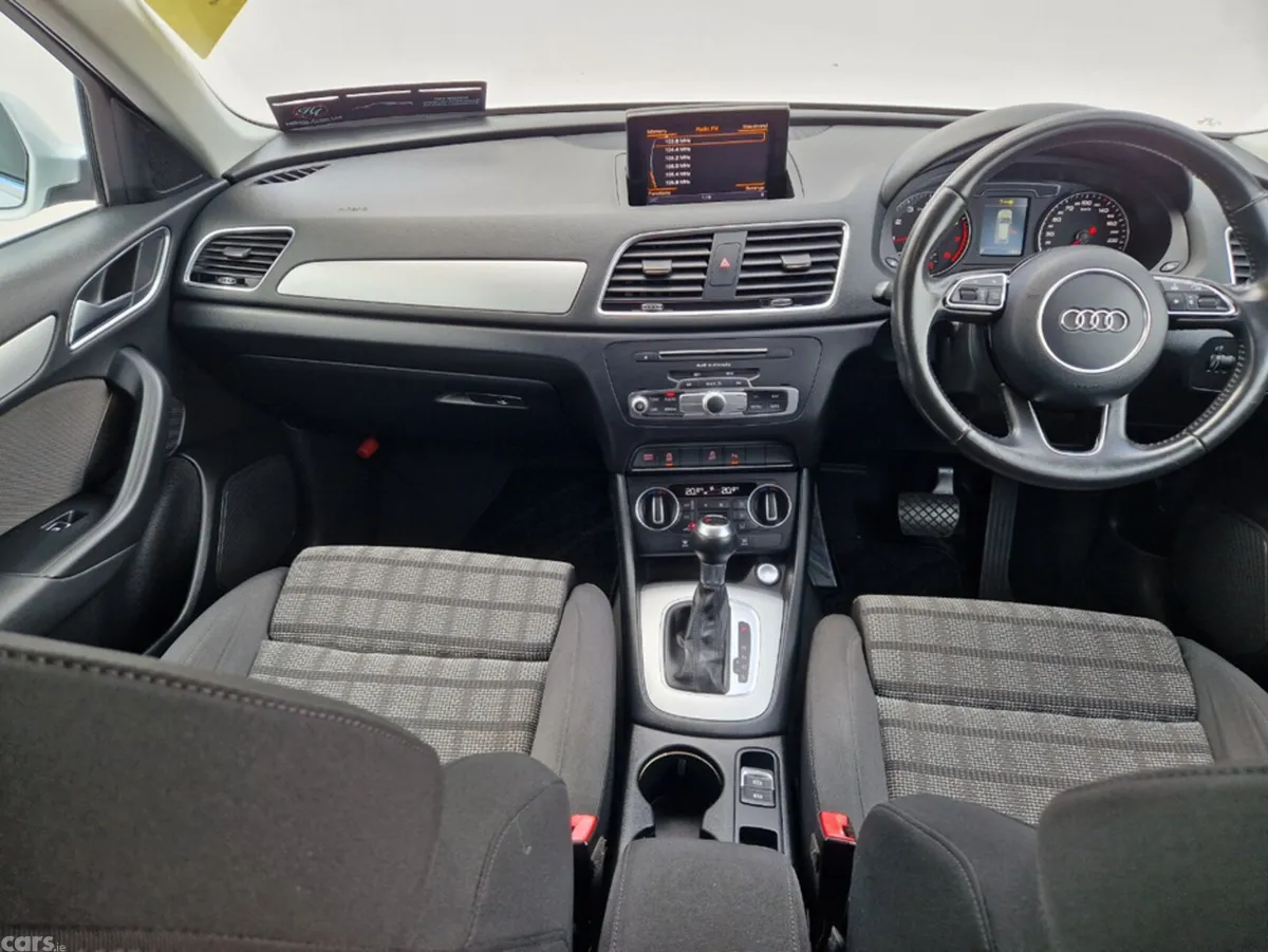 Audi Q3 MPV, Petrol, 2016, White