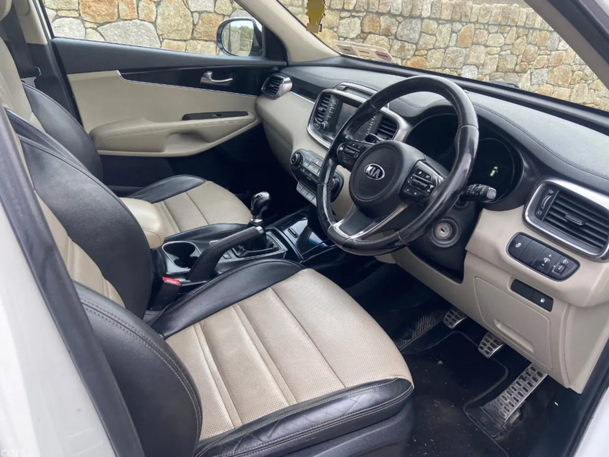 Kia Sorento SUV, Diesel, 2017, White