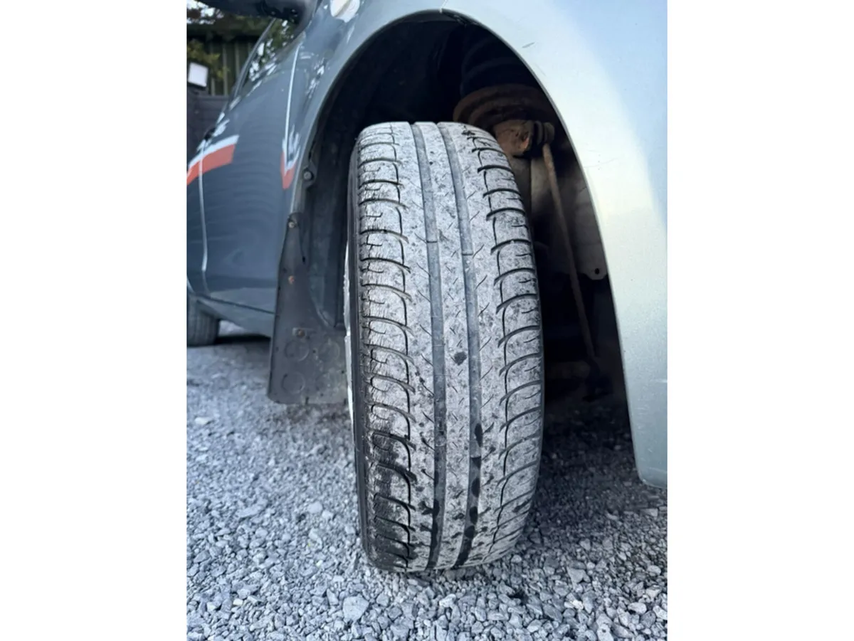 Toyota Yaris Hatchback, Petrol, 2008, Silver