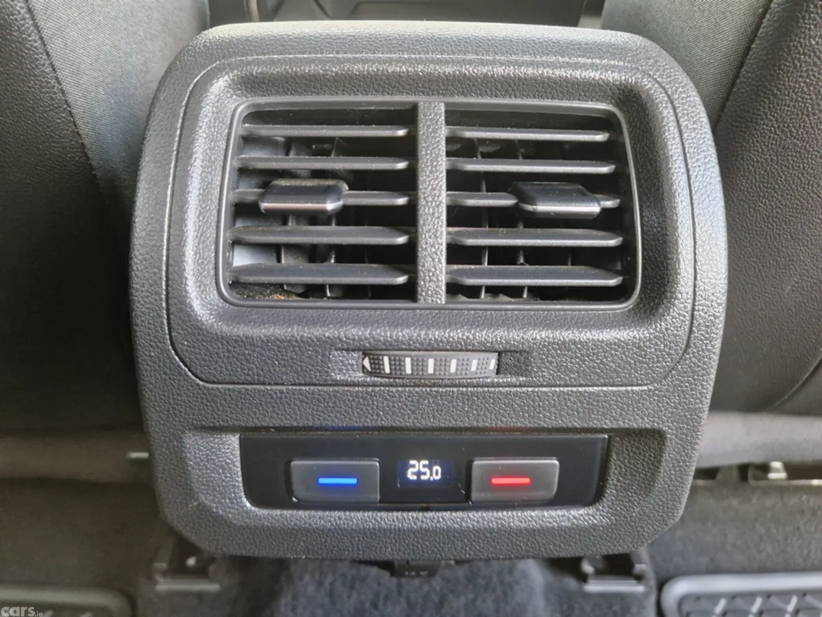 Volkswagen Touran SUV, Petrol, 2017, Blue