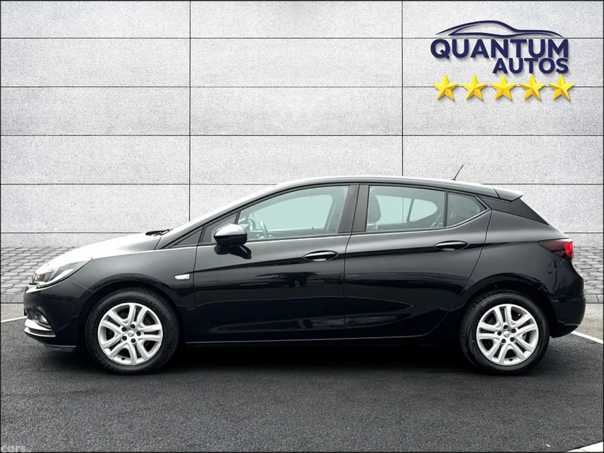 Opel Astra Hatchback, Diesel, 2018, Black