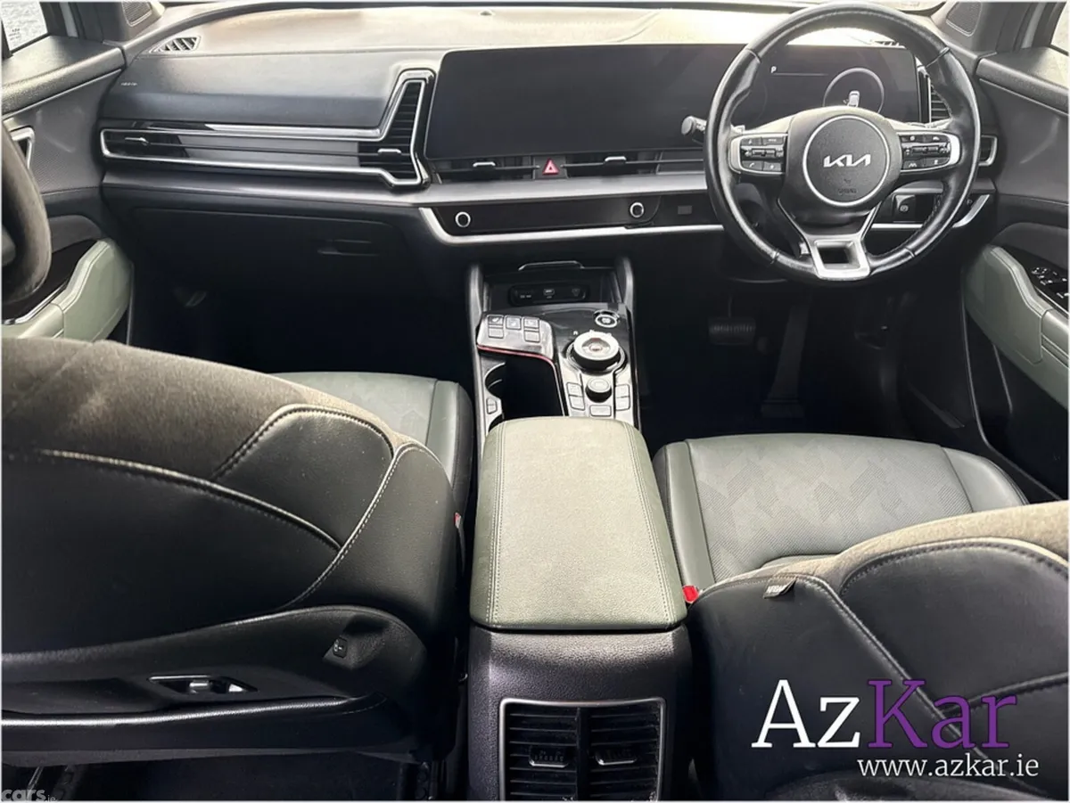 Kia Sportage SUV, Petrol Hybrid, 2024, Grey
