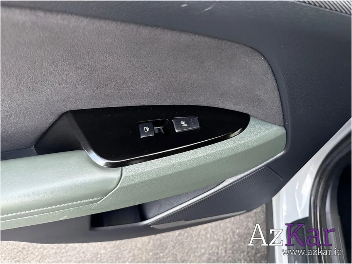 Kia Sportage SUV, Petrol Hybrid, 2024, Grey