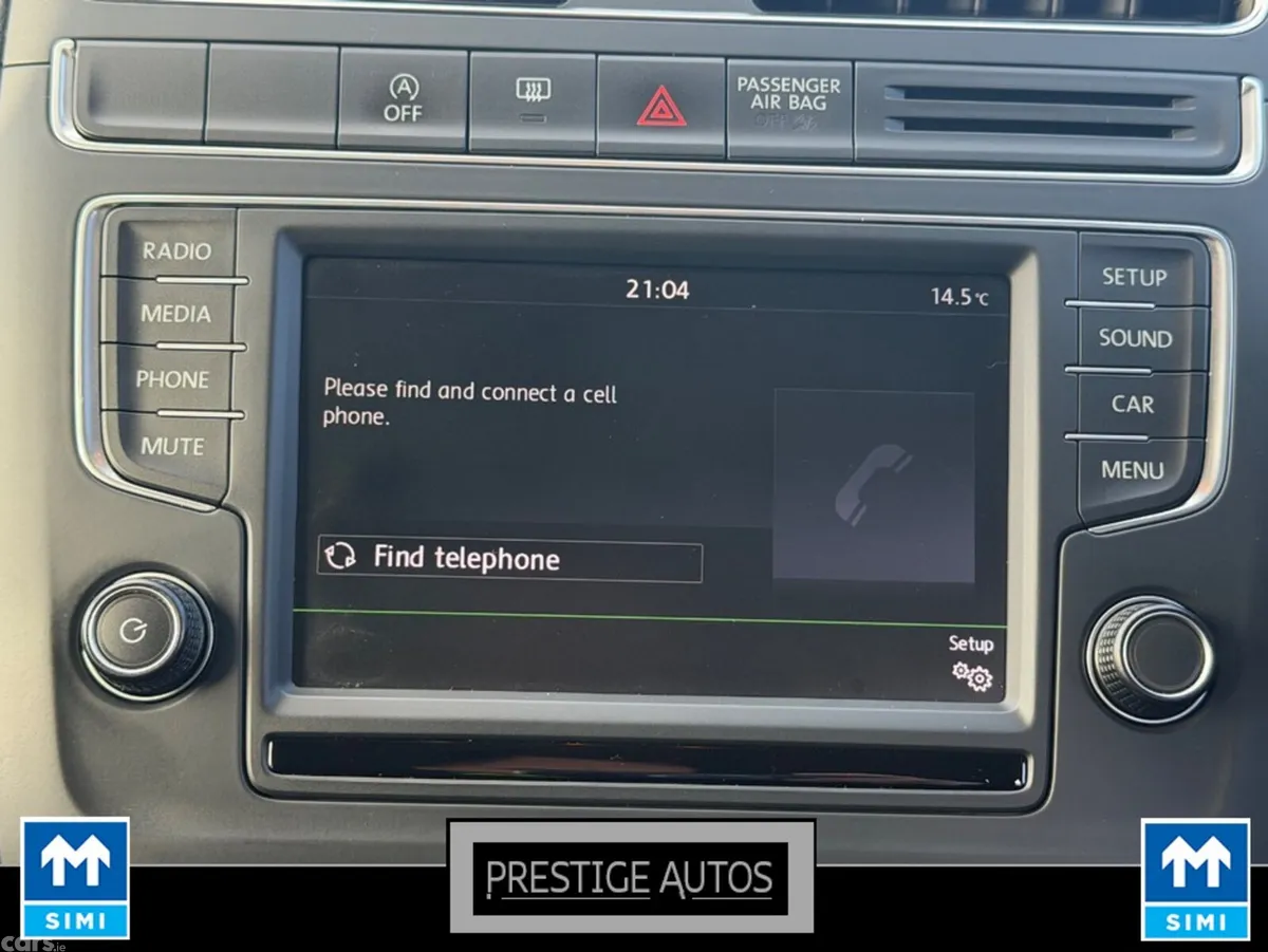 Volkswagen Polo Hatchback, Petrol, 2015, Blue