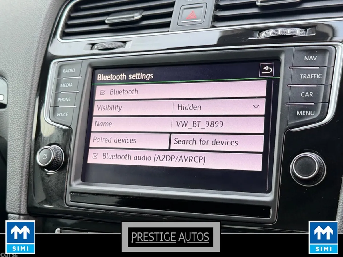 Volkswagen Golf Hatchback, Petrol, 2015, Red