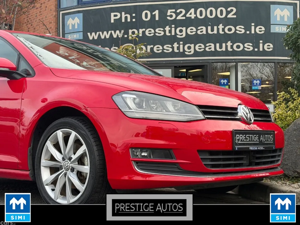 Volkswagen Golf Hatchback, Petrol, 2015, Red