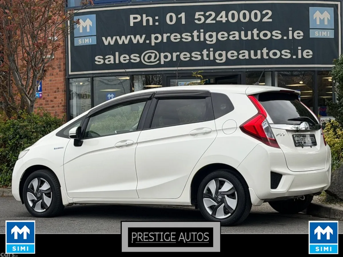 Honda Fit Hatchback, Petrol Hybrid, 2015, White