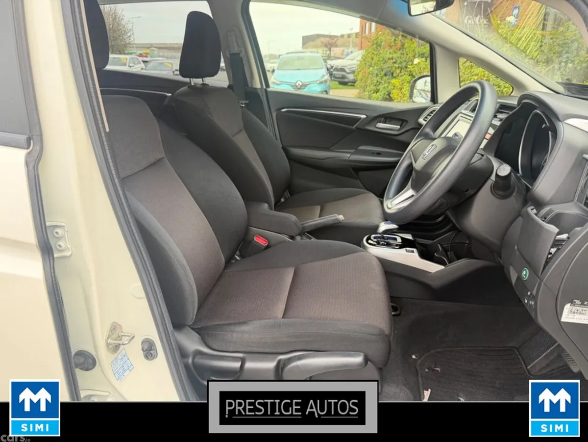 Honda Fit Hatchback, Petrol Hybrid, 2015, White