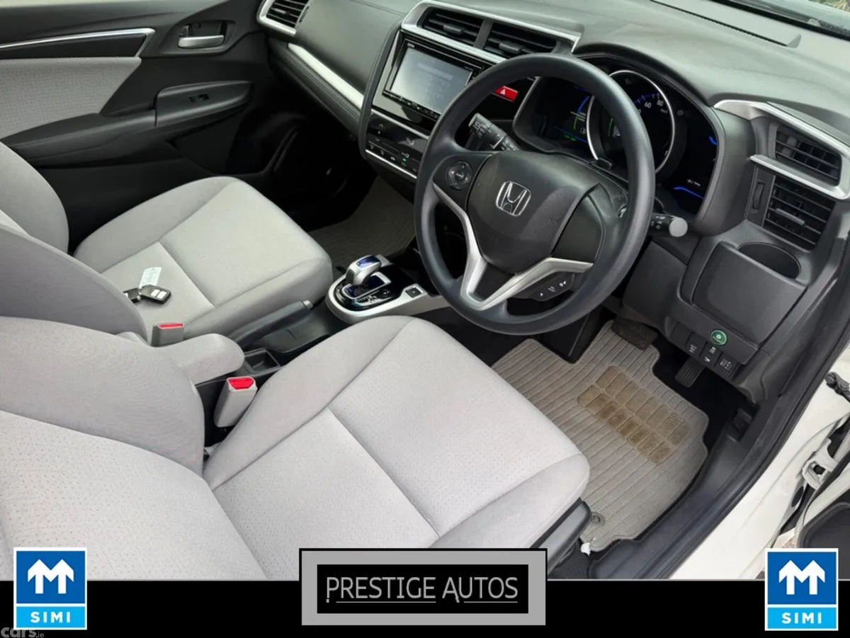 Honda Fit Hatchback, Petrol Hybrid, 2015, White