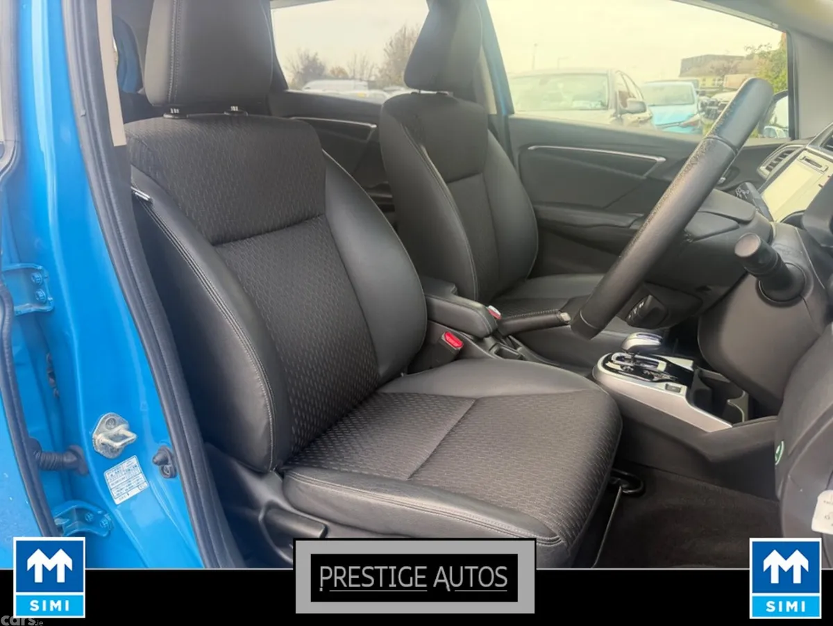 Honda Fit Hatchback, Petrol Hybrid, 2015, Blue