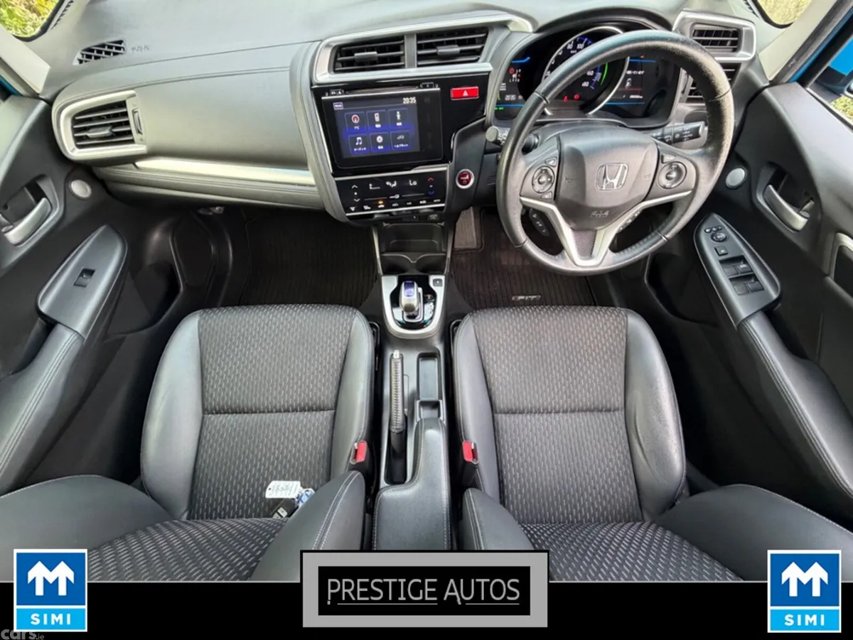 Honda Fit Hatchback, Petrol Hybrid, 2015, Blue