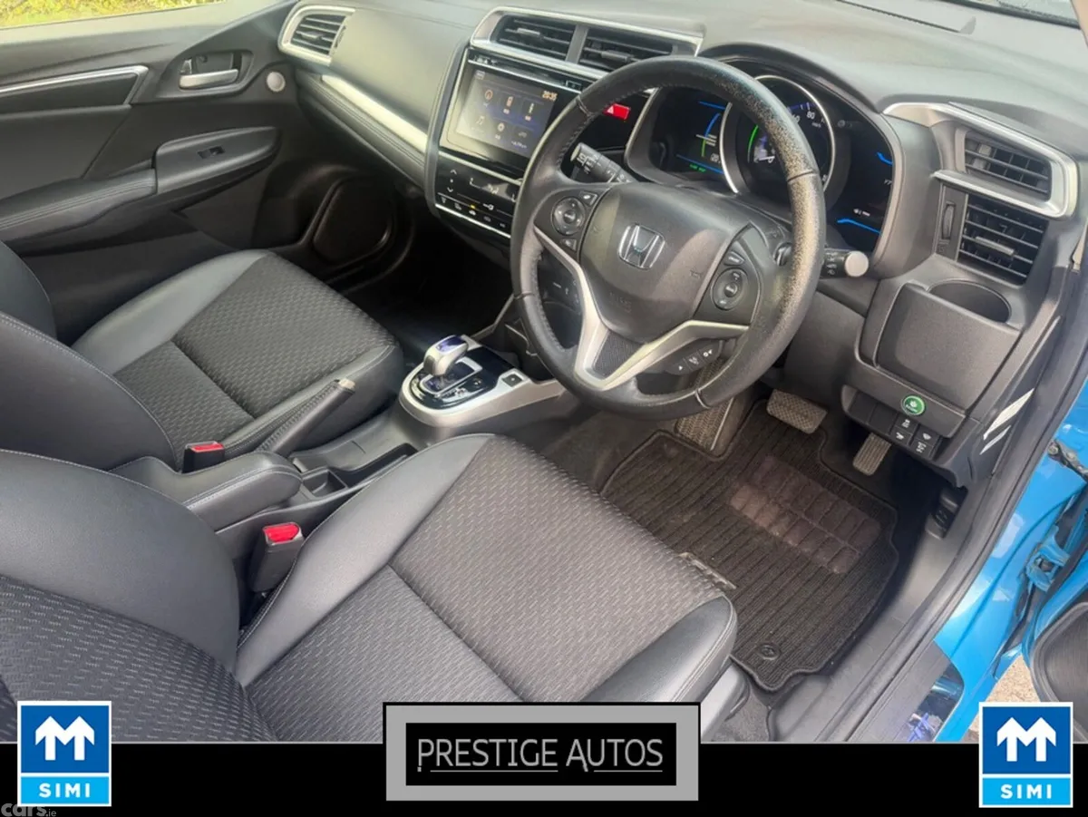 Honda Fit Hatchback, Petrol Hybrid, 2015, Blue