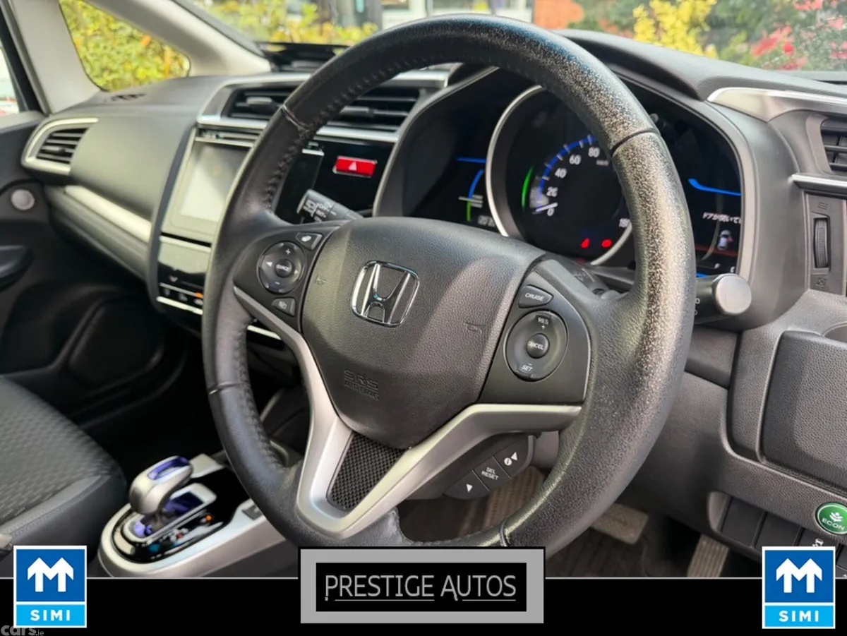 Honda Fit Hatchback, Petrol Hybrid, 2015, Blue