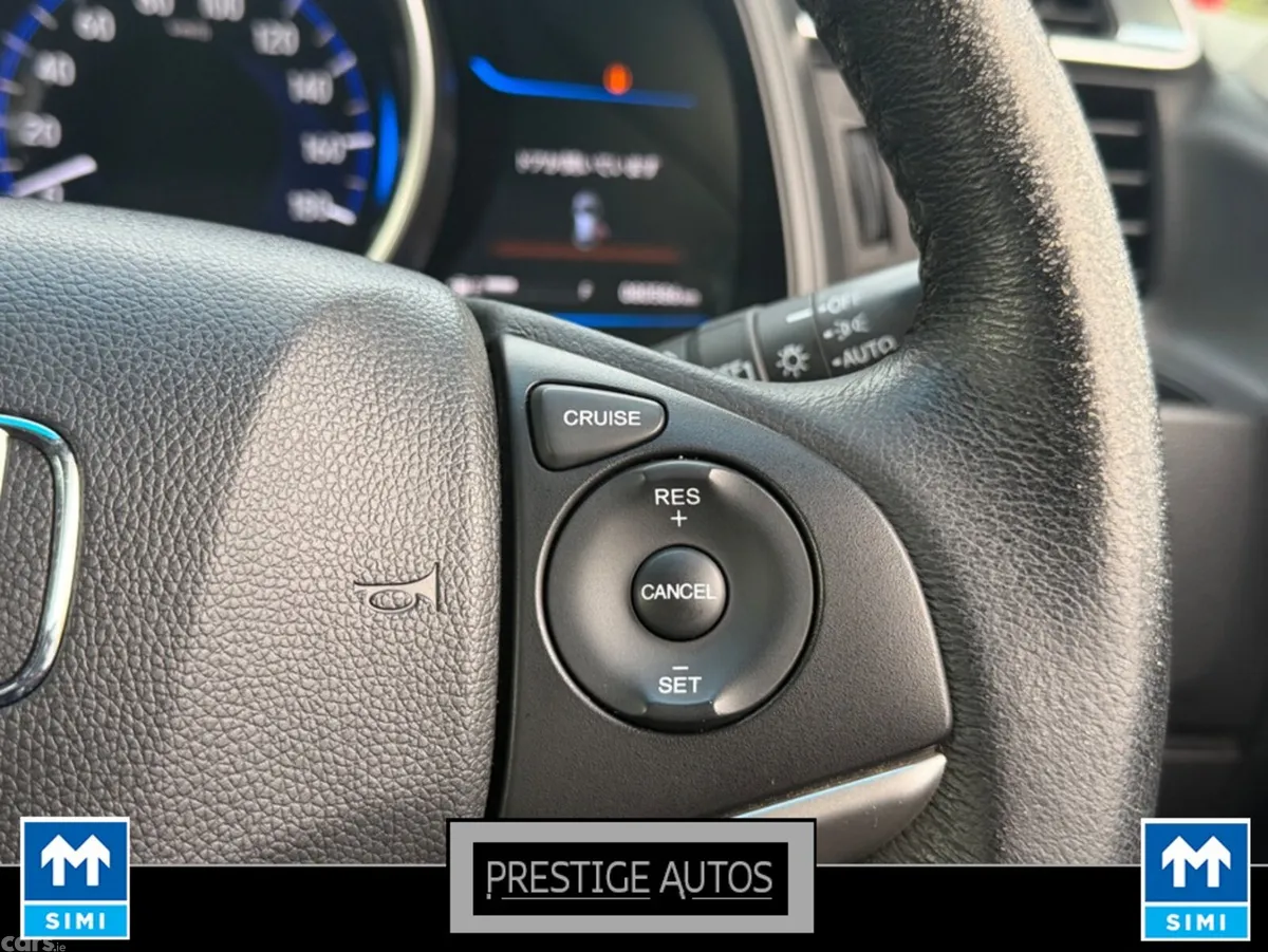 Honda Fit Hatchback, Petrol Hybrid, 2015, Blue