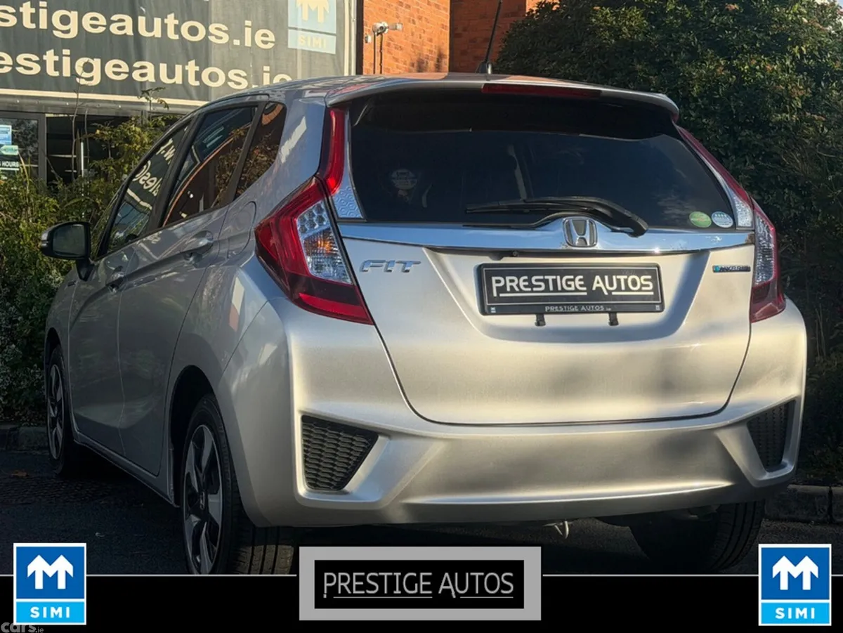 Honda Fit Hatchback, Petrol Hybrid, 2015, Silver