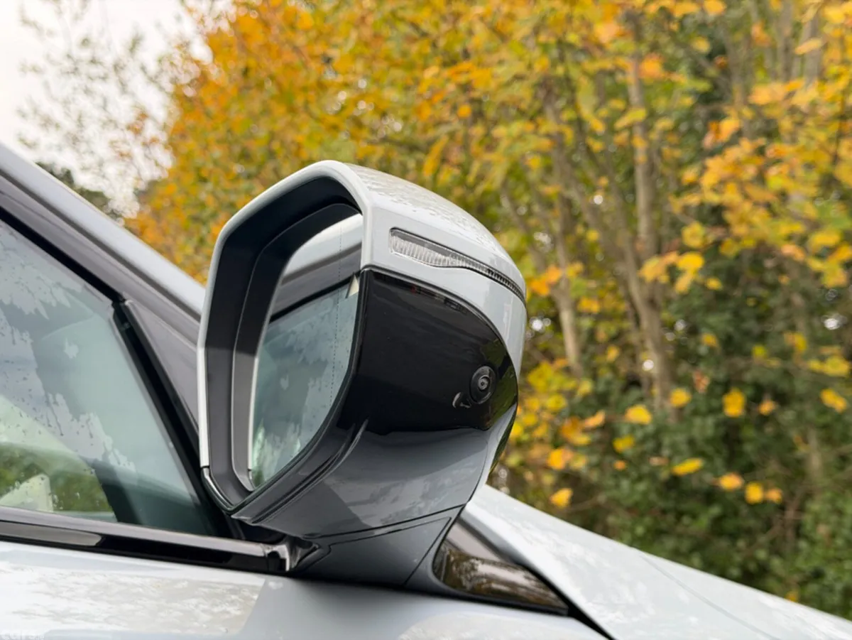 BMW 5-Series Saloon, Petrol Hybrid, 2026, Grey