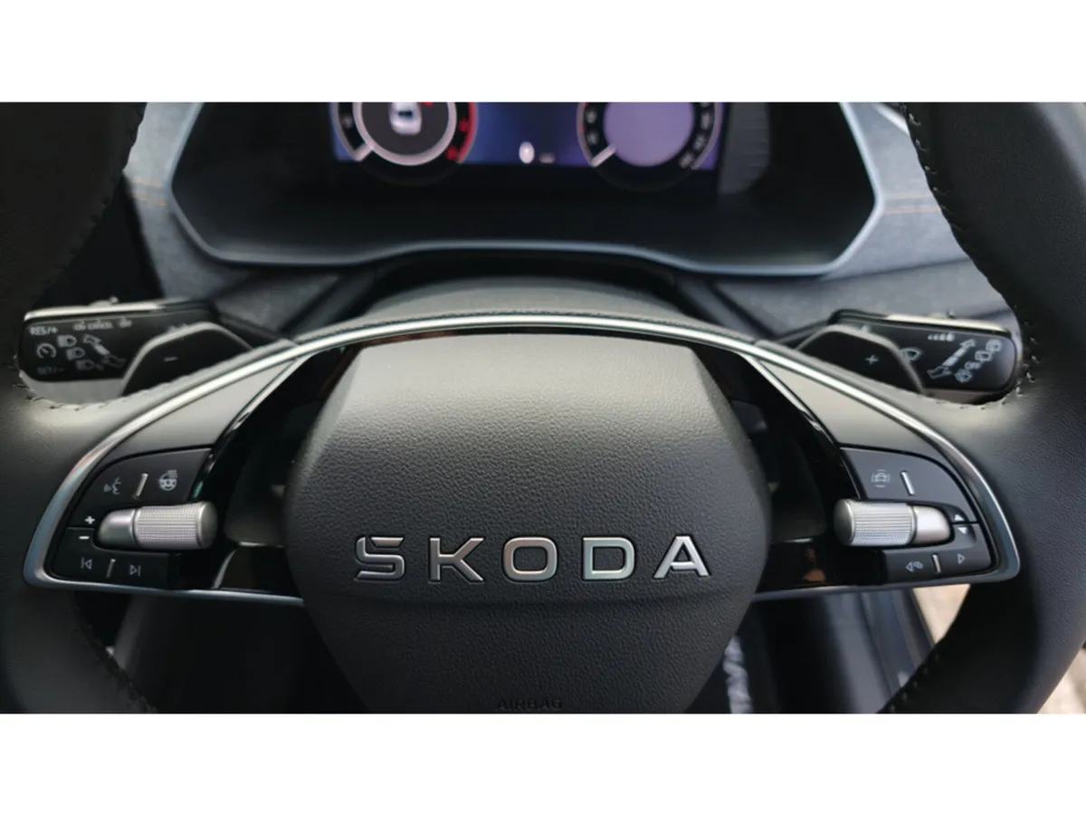 Skoda Octavia Hatchback, Unknown, 2026, Grey