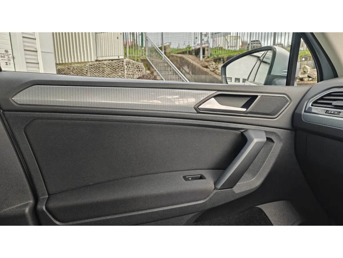 Volkswagen Tiguan SUV, Diesel, 2023, Grey