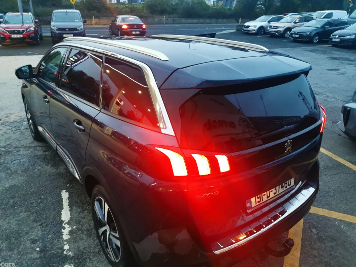 Peugeot 5008 MPV, Diesel, 2019, Blue