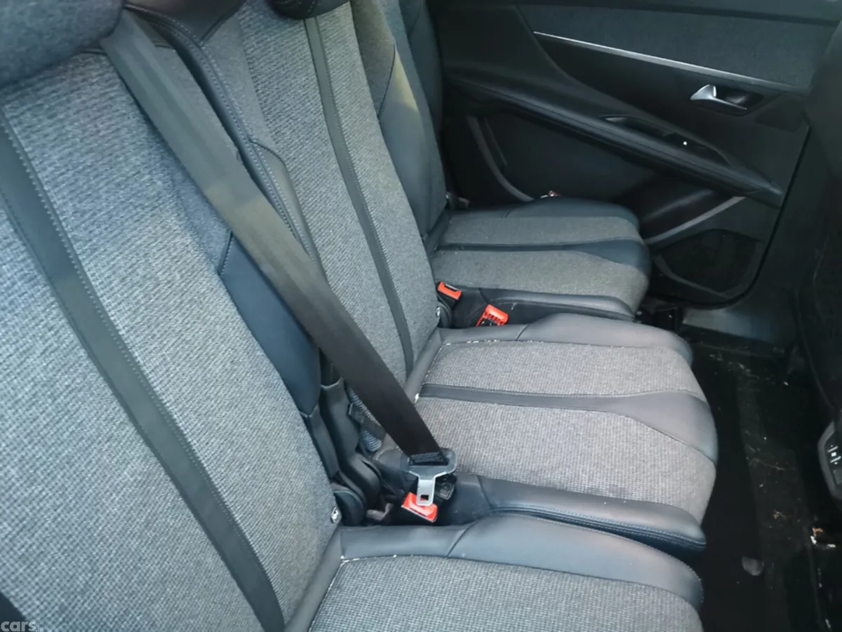 Peugeot 5008 MPV, Diesel, 2019, Blue