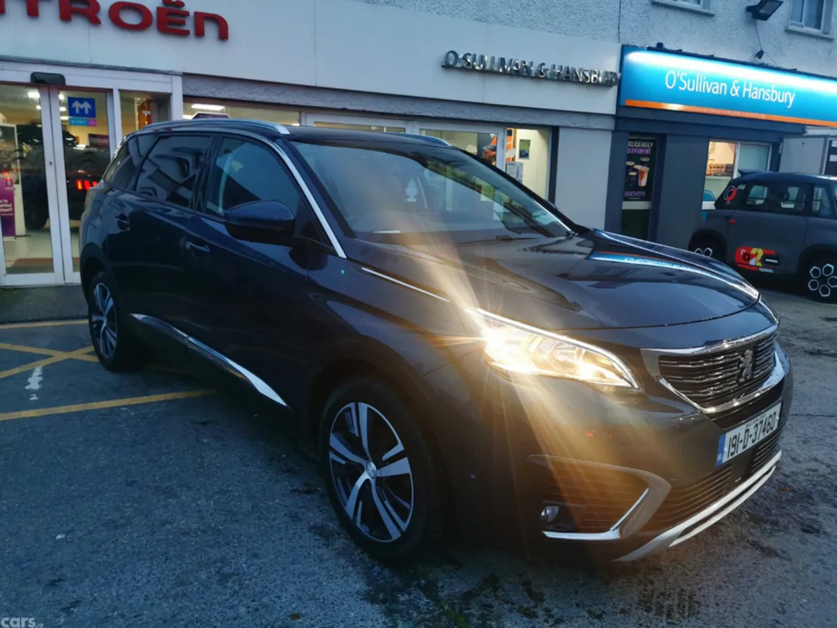 Peugeot 5008 MPV, Diesel, 2019, Blue