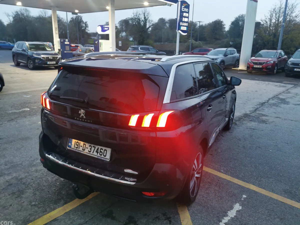 Peugeot 5008 MPV, Diesel, 2019, Blue