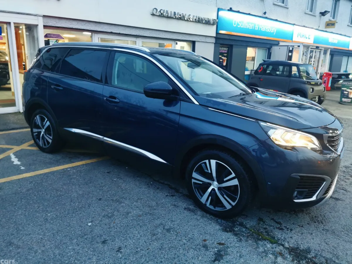 Peugeot 5008 MPV, Diesel, 2019, Blue