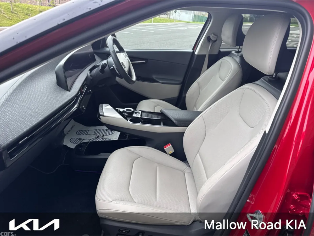 Kia EV6 MPV, Electric, 2023, Red