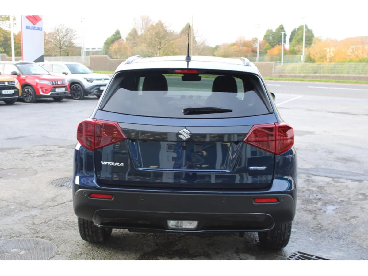 Suzuki Vitara SUV, Petrol Hybrid, 2027, Blue