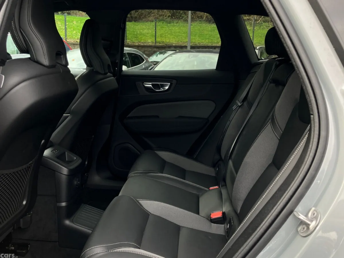 Volvo XC60 SUV, Petrol Plug-in Hybrid, 2026, Grey