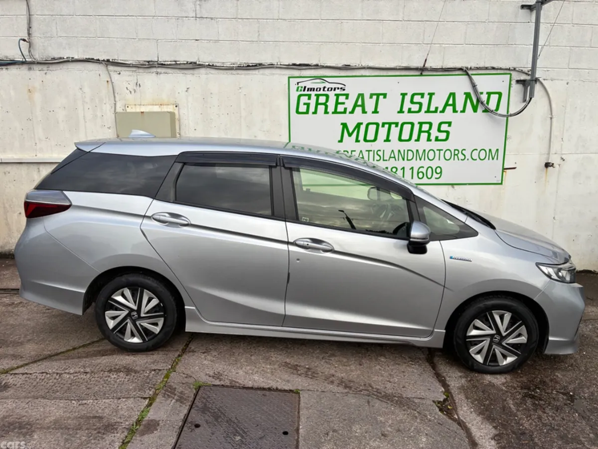 Honda Shuttle Estate, Petrol Hybrid, 2021, Silver
