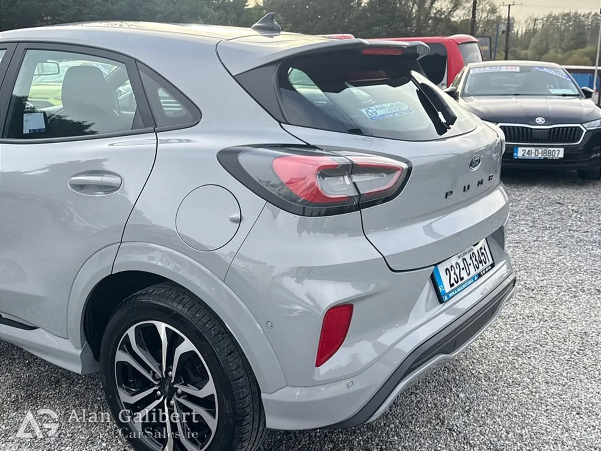 Ford Puma MPV, Petrol, 2023, Grey